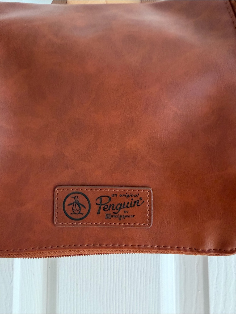 Original Penguin Chestnut Brown Hanging Travel Toiletry Bag/ Dopp Kit - Picture 2 of 8